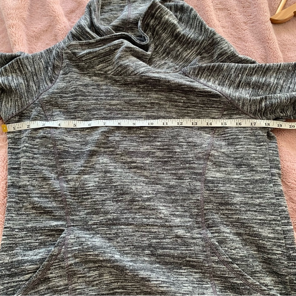 Athleta Workout Pullover - image 7